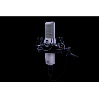 044901_invision_usm_with_sanken_microphone